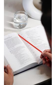 Image of Biblia NBLA para el estudio inductivo Interior a Dos Colores Tapa Dura Comfort Print