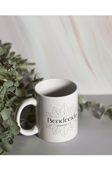 Image of Taza Minimalista: Bendecida
