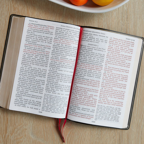 Image of KJV HOLY BIBLE, SUPER GIANT PRINT REFERENCE BIBLE, DELUXE BLACK FLORAL LEATHERSOFT, 43,000 CROSS REFERENCES, RED LETTER, COMFORT PRINT: KING JAMES VERSION