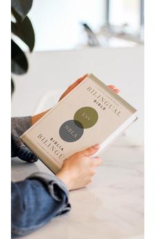Image of Biblia ESV/NBLA Bilingüe Tapa dura