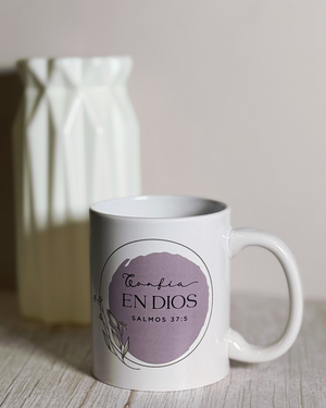Taza Minimalista: Confía en Dios