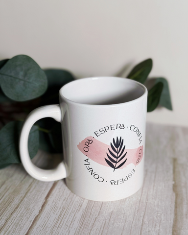 Image of Taza Minimalista: Ora Espera Confía