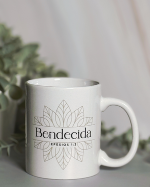 Taza Minimalista: Bendecida